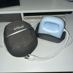 Circut Hat press